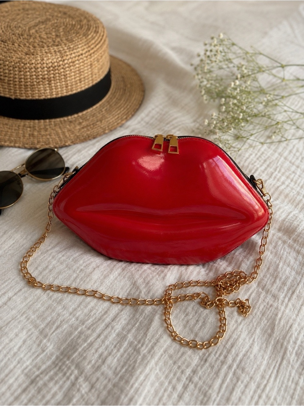 Red Patent Lips Crossbody Clutch Gold Chain Going Out Bag